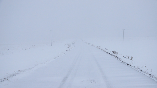 Kars'ta kar ve tipi etkili oluyor