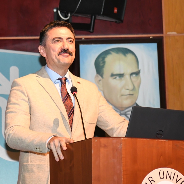 Tunceli'de "Deprem Dirençliliği" konulu panel düzenlendi