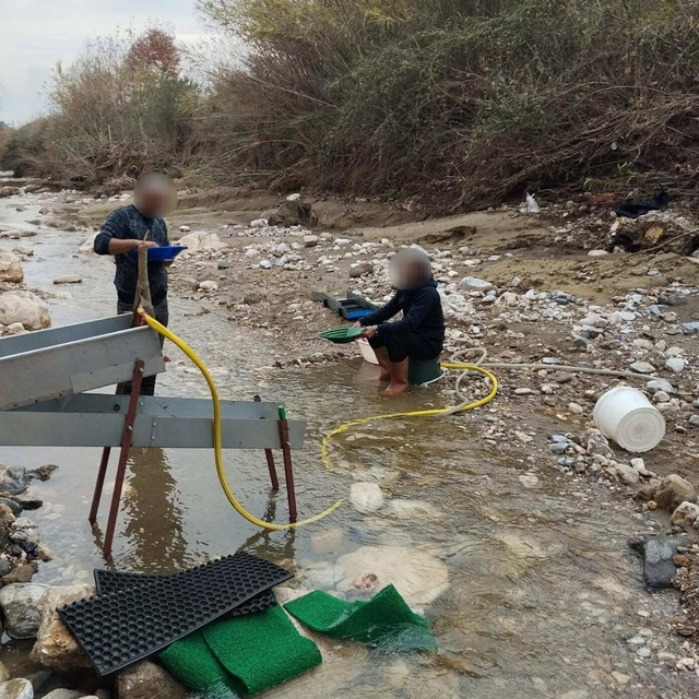 Dere yatağında altın arayan 6 şüpheli, suçüstü yakalandı
