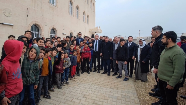 Mardin Valisi Tuncay Akkoyun kırsal mahalleleri ziyaret etti