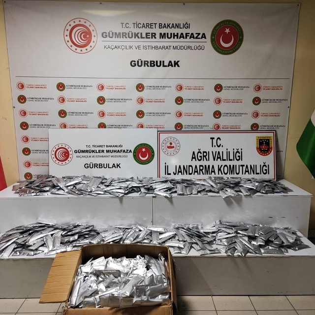İran plakalı TIR'da 2 milyon 754 bin TL'lik botoks malzemesi ele geçirildi