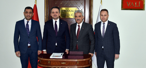 Gençlik ve Spor Bakan Yardımcısı Eminoğlu, Kırıkkale'de ziyaretlerde bulund...