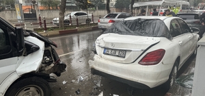 Siirt'te zincirleme trafik kazasında 1 kişi yaralandı