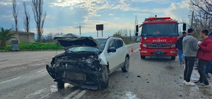 Aydın'da iki otomobilin çarpışması sonucu 4 kişi yaralandı
