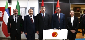 Milli Eğitim Bakanı Tekin, Kastamonu'da ziyaretlerde bulundu