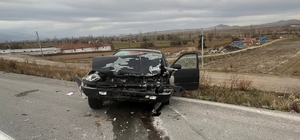 Afyonkarahisar'da tırla çarpışan otomobildeki bebek öldü