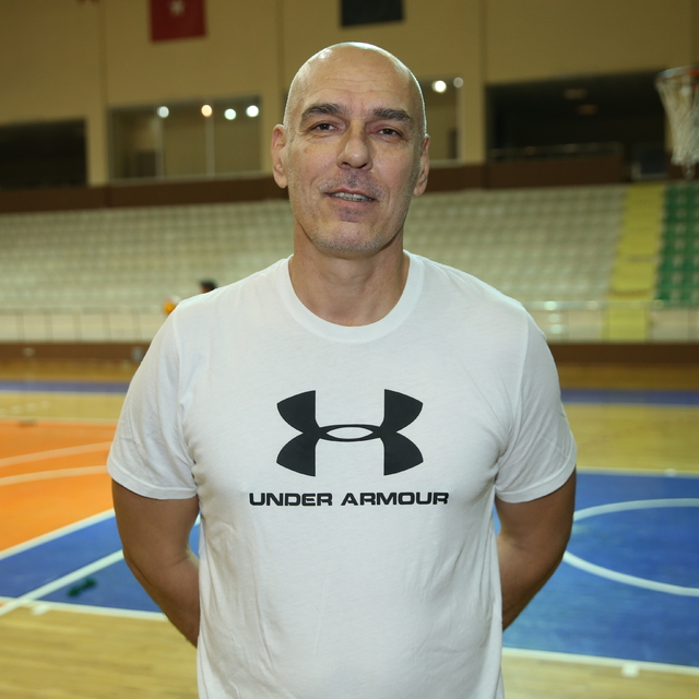 Efeler Ligi'nin yeni ekibi Akkuş Belediyespor, sezonun ikinci yarısından um...