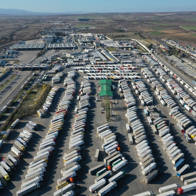Kapıkule Gümrük Kapısı'ndan 2023'te 1 milyondan fazla tır geçiş yaptı