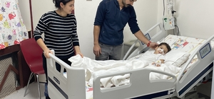 Hatay'da bağırsağında doğuştan kese olan çocuk ameliyatla sağlığına kavuştu