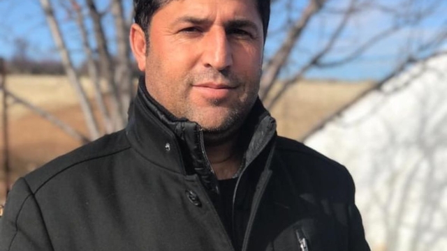 Yurt dışından dönen husumetlisini, evinin önünde bekleyip, öldürdü