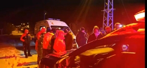 Ardahan'da minibüs şarampole devrildi: 15 yaralı