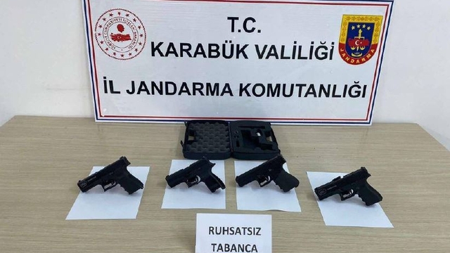 Karabük'te 4 ruhsatsız tabanca ele geçirildi