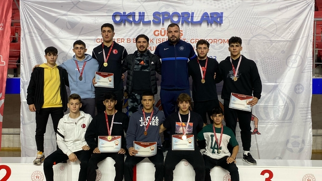 Afyonkarahisar Gençlik ve Spor İl Müdürü Kasapoğlu, başarılı sporcuları tebrik etti