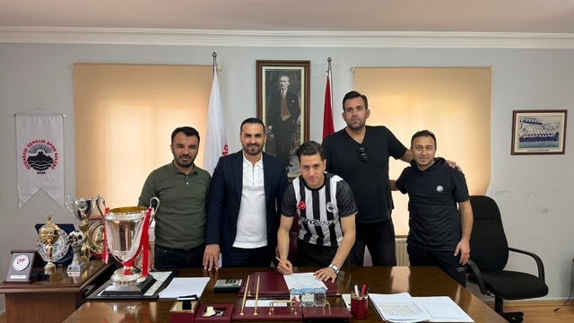 Kuşadasıspor'da Abdullah döndü