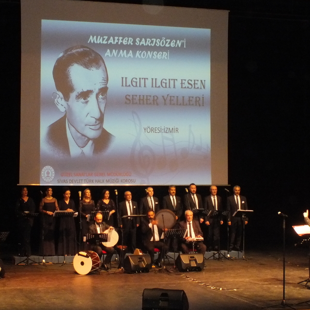 Muzaffer Sarısözen konserle anıldı