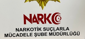 Midelerinden uyuşturucu çıktı; 2 tutuklama