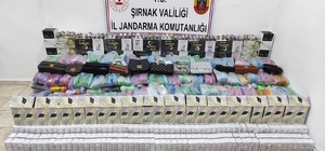 Şırnak'ta kargo aracında gümrük kaçağı eşya ele geçirildi