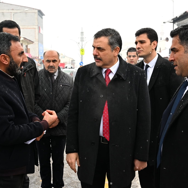 Erzurum Valisi Çiftçi, Hınıs ve Tekman'ı ziyaret etti
