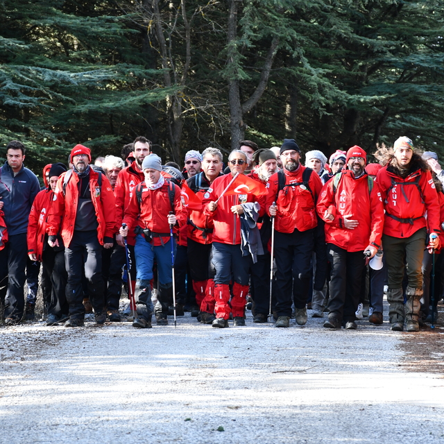 Bozüyük'te "16. Geleneksel Metristepe Zafer ve Şehitleri Anma Yürüyüşü" yap...