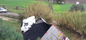 Aydın-İzmir otoyolunda şarampole devrilen tırın sürücüsü yaralandı