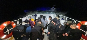 Datça açıklarında 17 düzensiz göçmen kurtarıldı