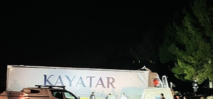 Denizli'de tır ile kamyonetin çarpışması sonucu 1 kişi öldü, 3 kişi yaralan...