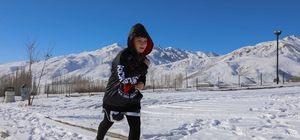 Vanlı şampiyon, 2 bin 400 rakımda hedefine ulaşmak için hazırlanıyor