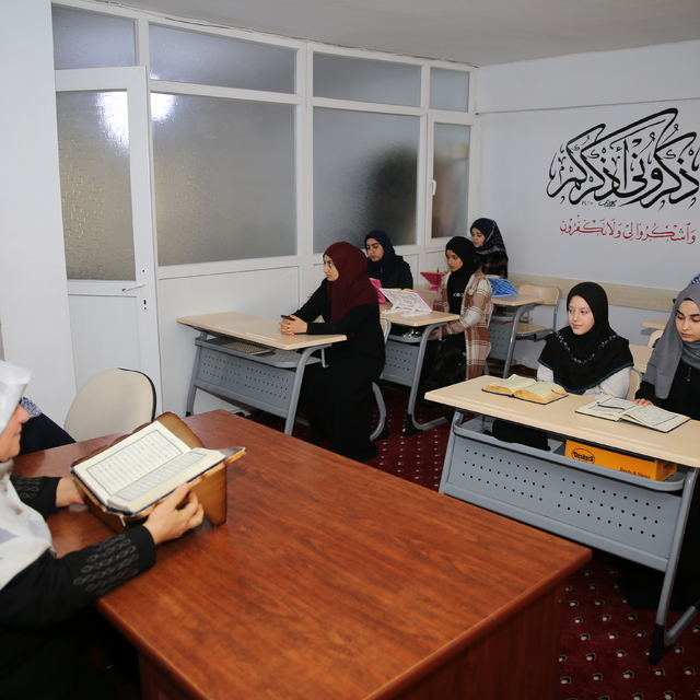 Diyarbakır'da 17 yaşındaki Nur Muhammed, bir ayda hafız oldu