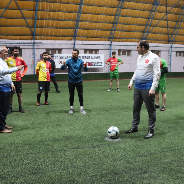 Çaldıran'da düzenlenen futbol turnuvası sona erdi