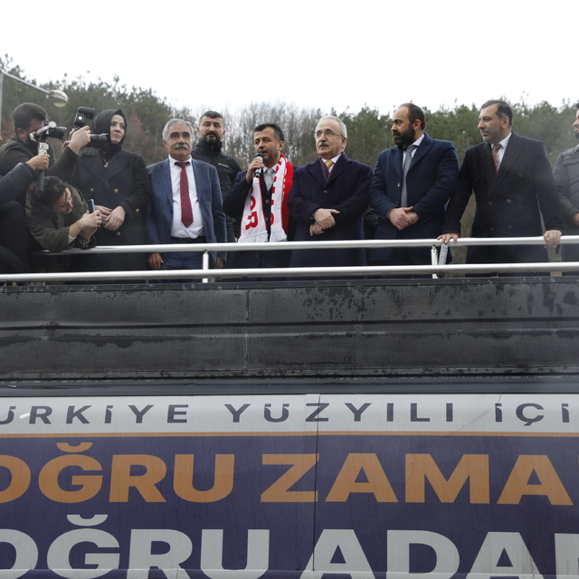 AK Parti Samsun Büyükşehir Belediye Başkan adayı Doğan'a coşkulu karşılama