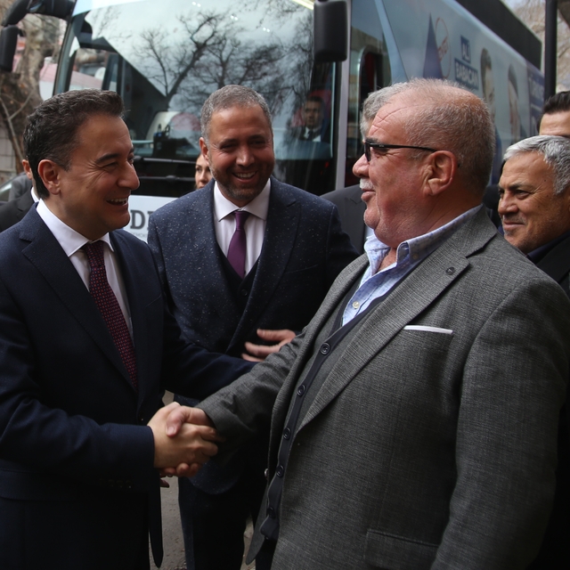 DEVA Partisi Genel Başkanı Babacan, Adana ve Mersin'de ziyaretlerde bulundu