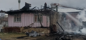 Ladik'te samanlık yangınında 2500 balya saman zarar gördü