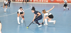 Hokey müsabakasında evlenme teklifi