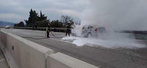 Hatay'da otomobilde çıkan yangın söndürüldü