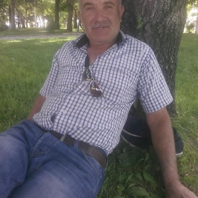 Fabrika inşaatında iskeleden düşen kalıp işçisi öldü