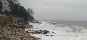 Düzce'de kuvvetli rüzgar, sağanak ve kar etkili oldu 