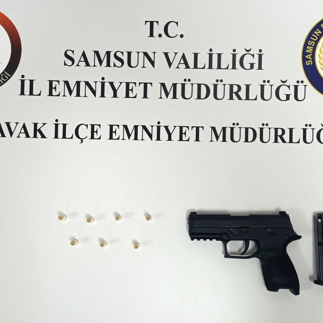 Samsun'da kesinleşmiş hapis cezası bulunan kişi yurt dışına kaçmaya çalışır...