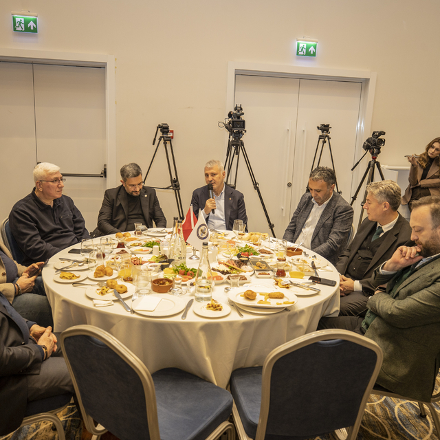 SATSO Başkanı Altuğ, 10 Ocak Çalışan Gazeteciler Günü'nde basın mensuplarıy...