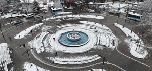 Kütahya kent merkezi ile Domaniç-İnegöl kara yolunda kar etkili oluyor