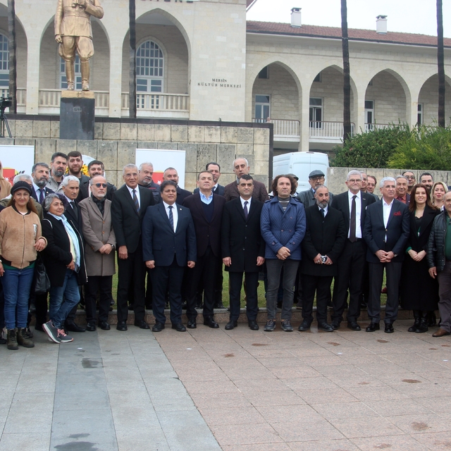 Mersin'de 10 Ocak Çalışan Gazeteciler Günü kutlandı