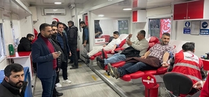 Batman’da HÜDA PAR üyeleri kan bağışında bulundu