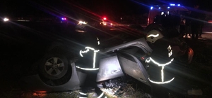 Hatay'da hafif ticari araç ile otomobilin çarpıştığı kazada 3 kişi yaralandı