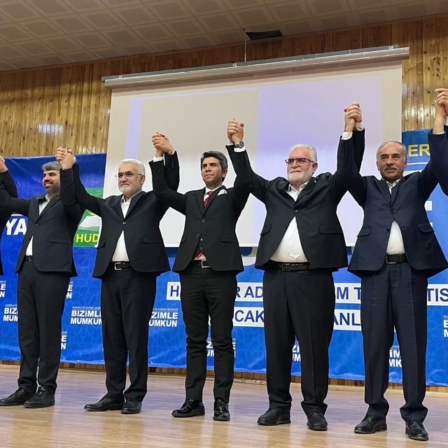 HÜDA PAR Genel Başkanı Yapıcıoğlu, 3 büyükşehirde Cumhur İttifakı adayların...