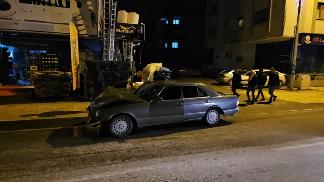 Sapanca'da iki otomobilin çarpıştığı kazada 1 kişi yaralandı