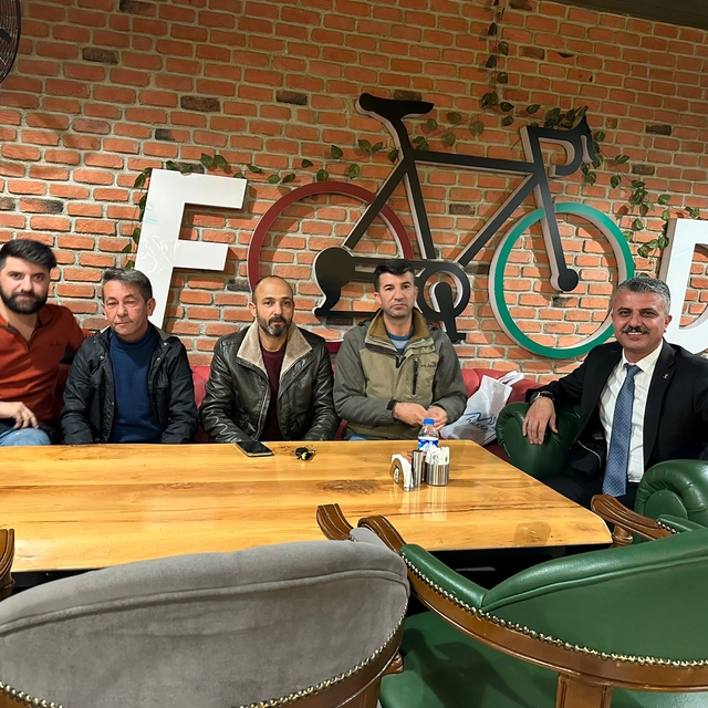 AK Parti Çukurca İlçe Başkanı Yılmaz, gazetecilerle buluştu