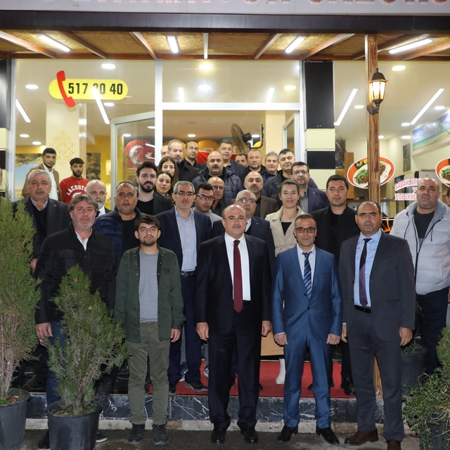 Nizip Belediye Başkanı Sarı, gazetecilerle buluştu