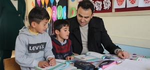 Hasankeyf Kaymakamı İmrak öğrencilerle bir araya geldi