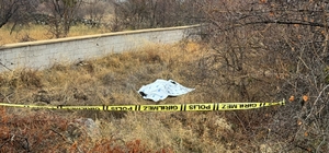 Niğde'de arazide erkek cesedi bulundu