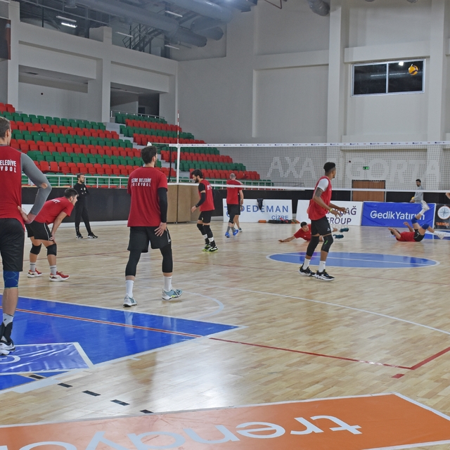 Cizre Belediyespor, Galatasaray HDI Sigorta maçı hazırlıklarını sürdürdü