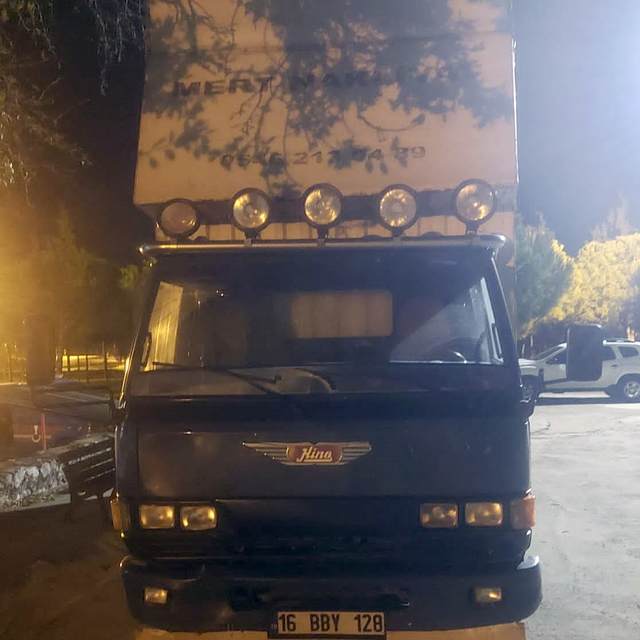 Çanakkale'de 30 düzensiz göçmen yakalandı